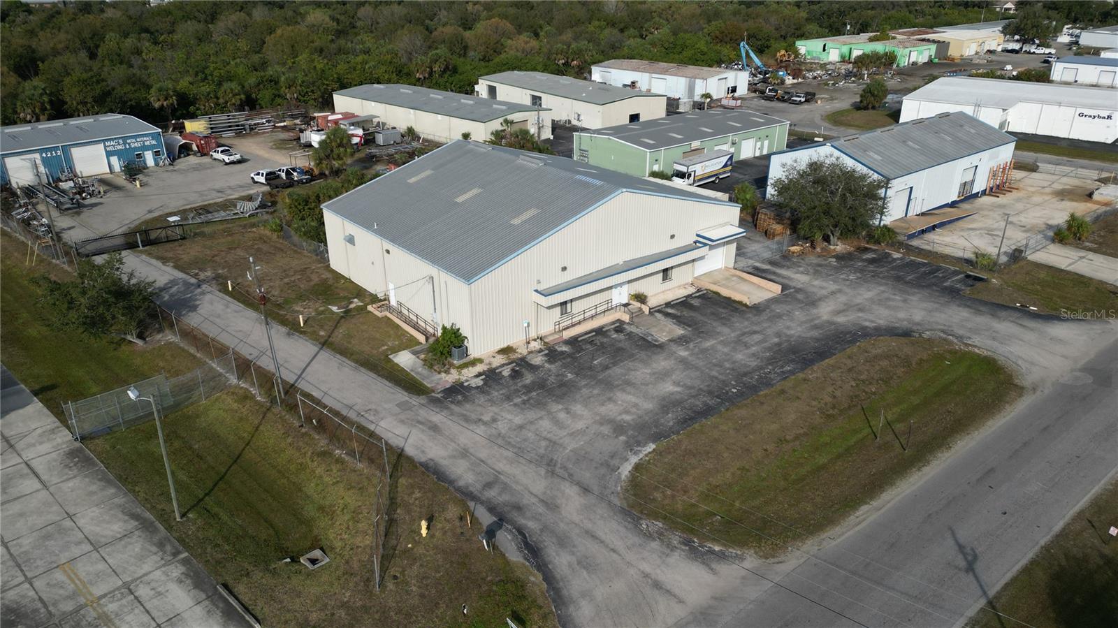 Image 2 of 17 For 4210 Whidden Boulevard