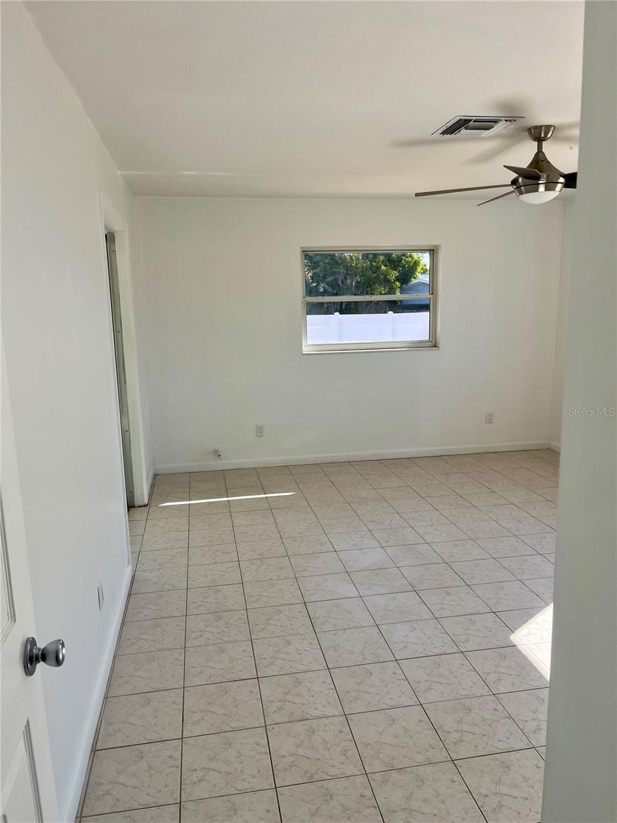 Image 13 of 46 For 39 Forest Hill Court