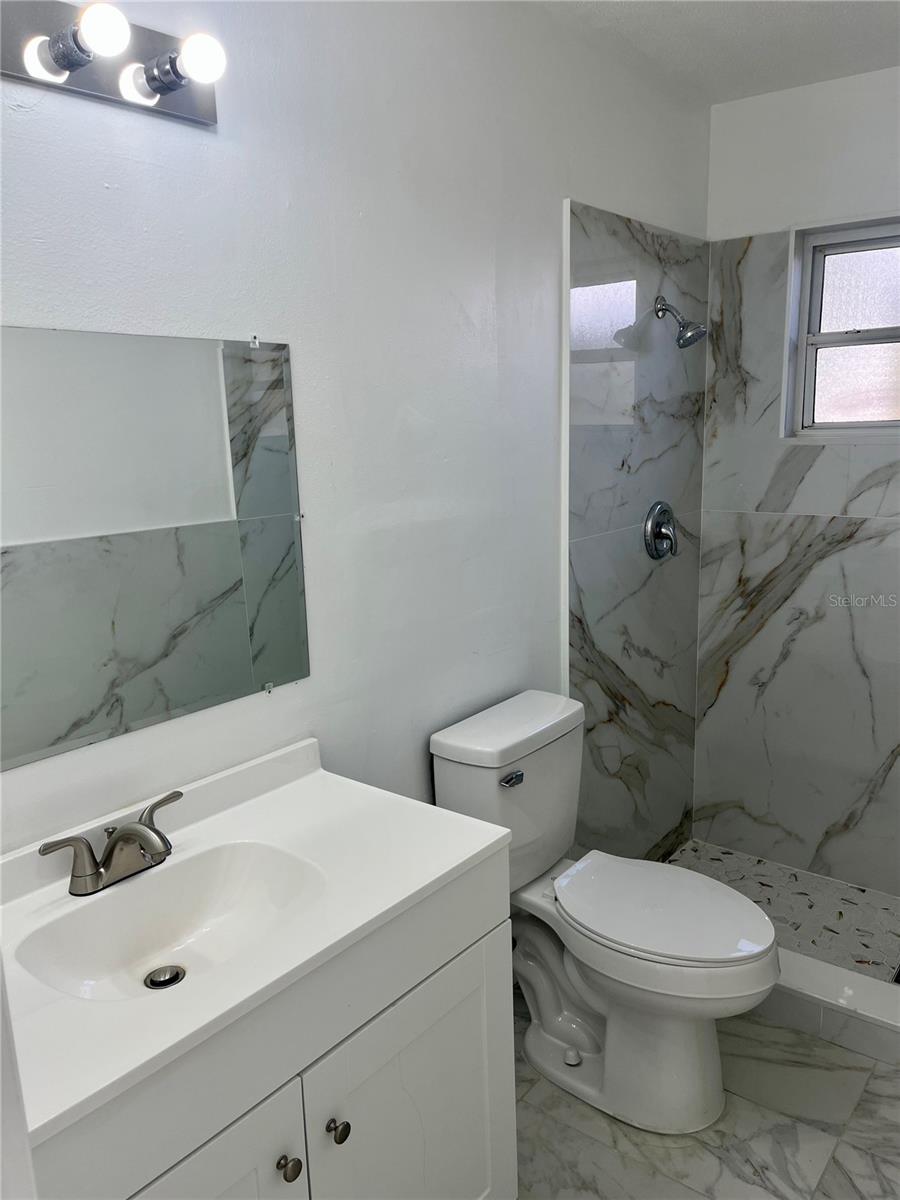 Image 19 of 46 For 39 Forest Hill Court