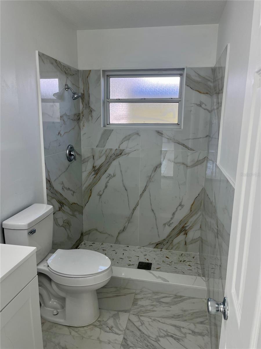 Image 20 of 46 For 39 Forest Hill Court