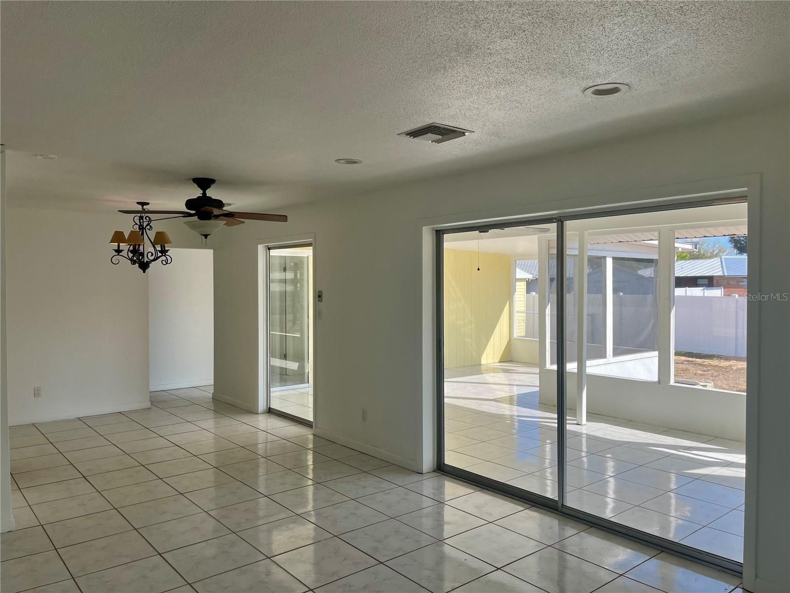 Image 30 of 46 For 39 Forest Hill Court