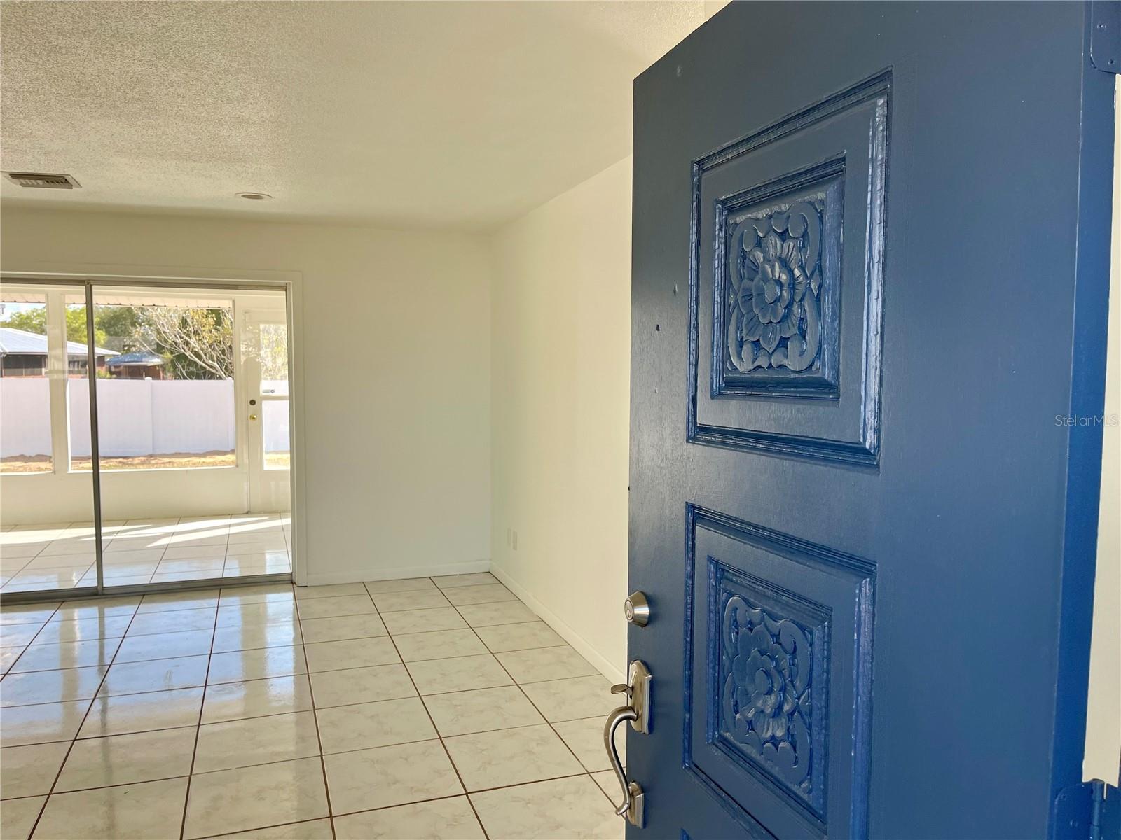 Image 4 of 46 For 39 Forest Hill Court