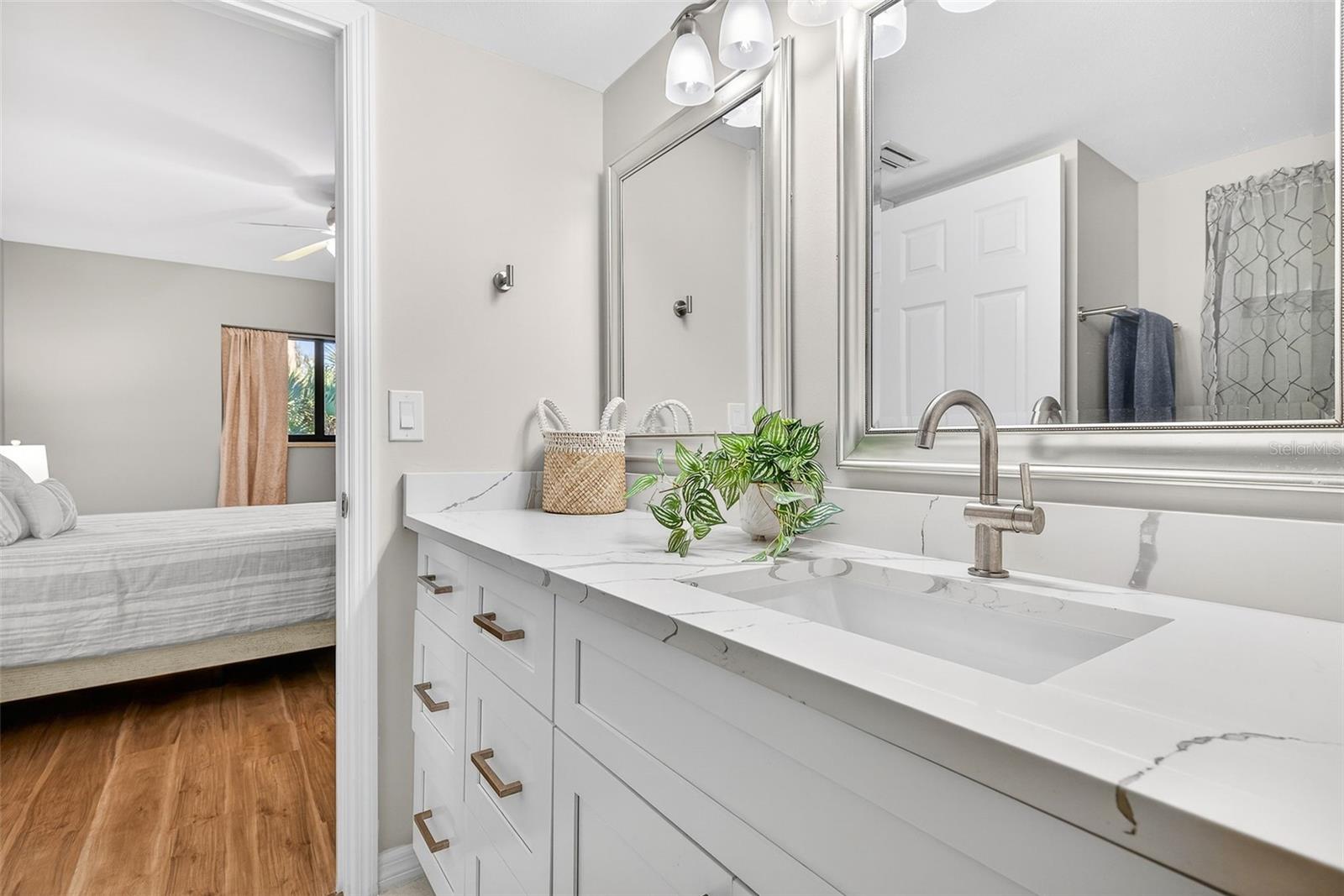 Image 18 of 47 For 17454 Blueberry Hill Drive B