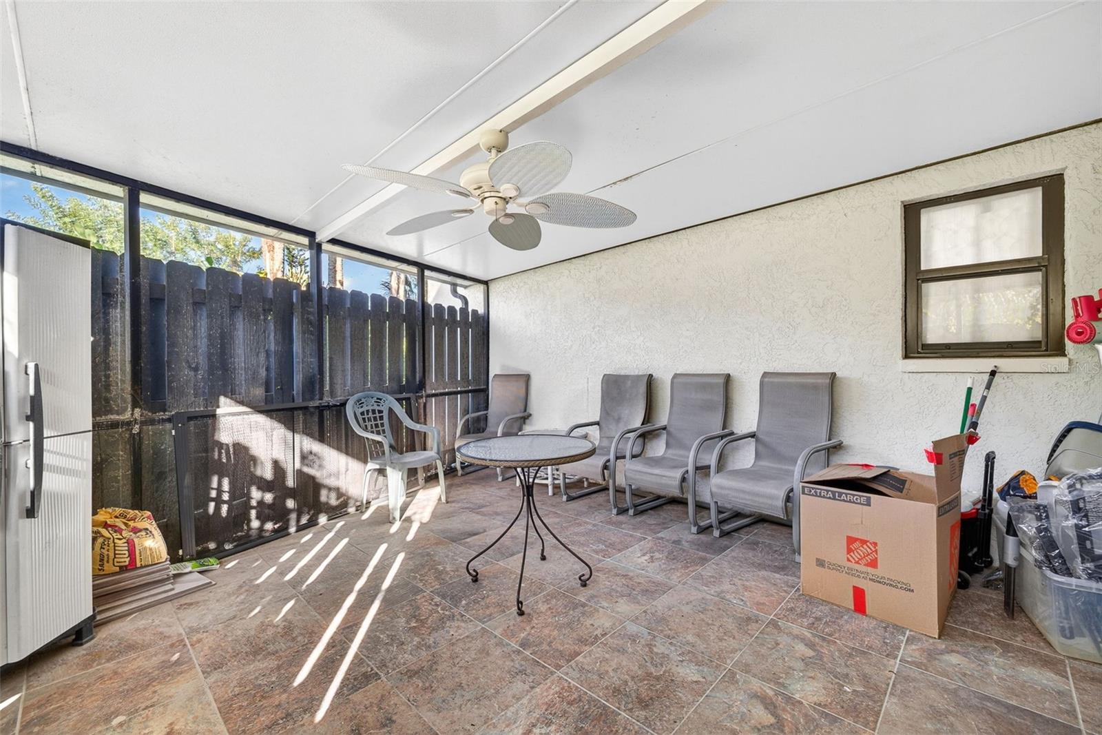 Image 26 of 47 For 17454 Blueberry Hill Drive B