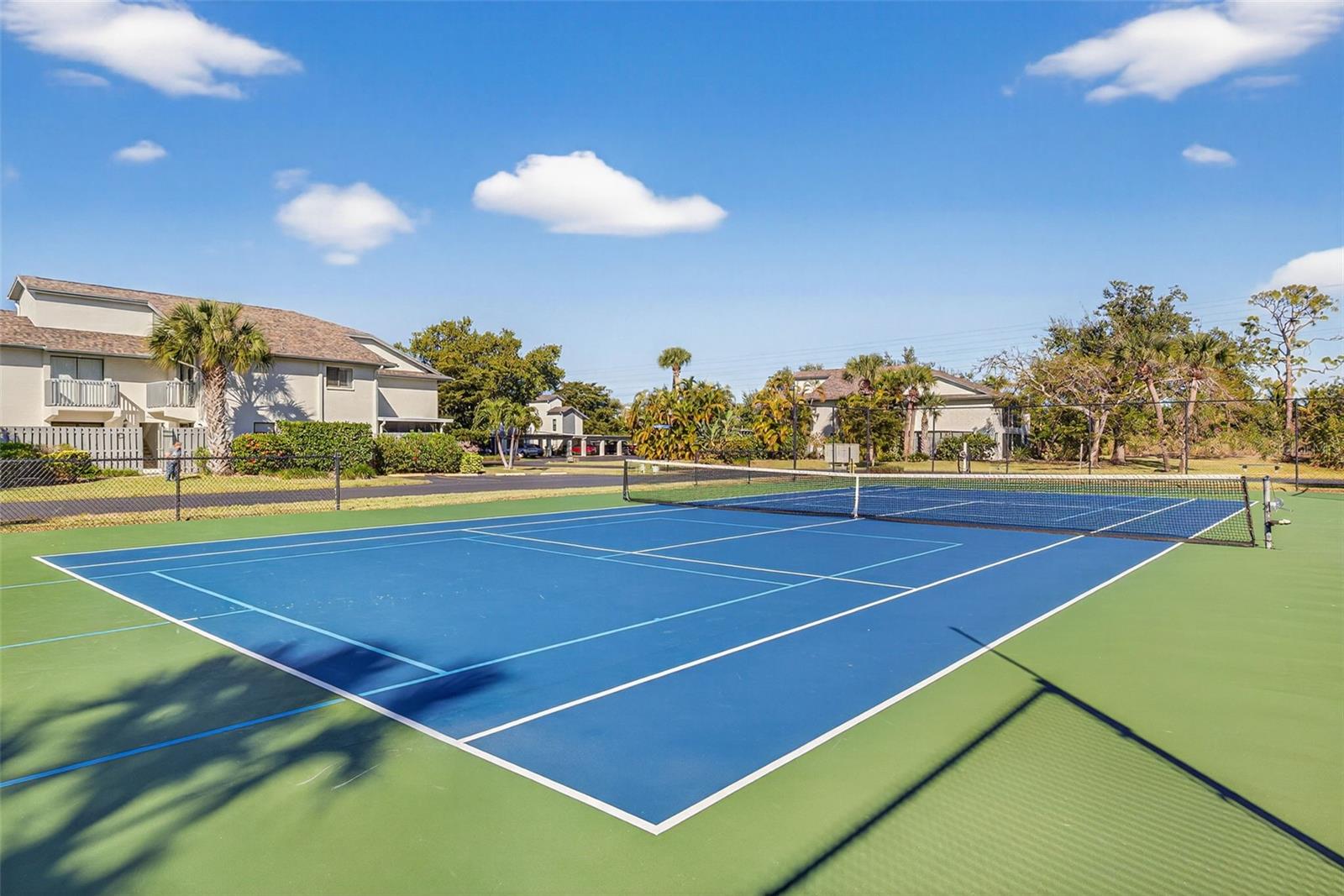 Image 38 of 47 For 17454 Blueberry Hill Drive B