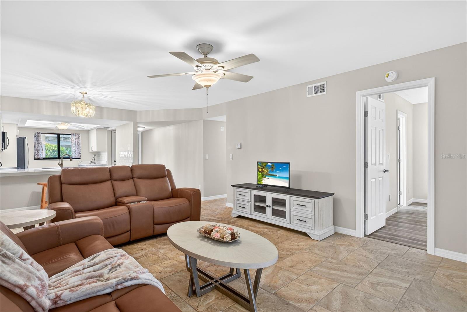 Image 8 of 47 For 17454 Blueberry Hill Drive B