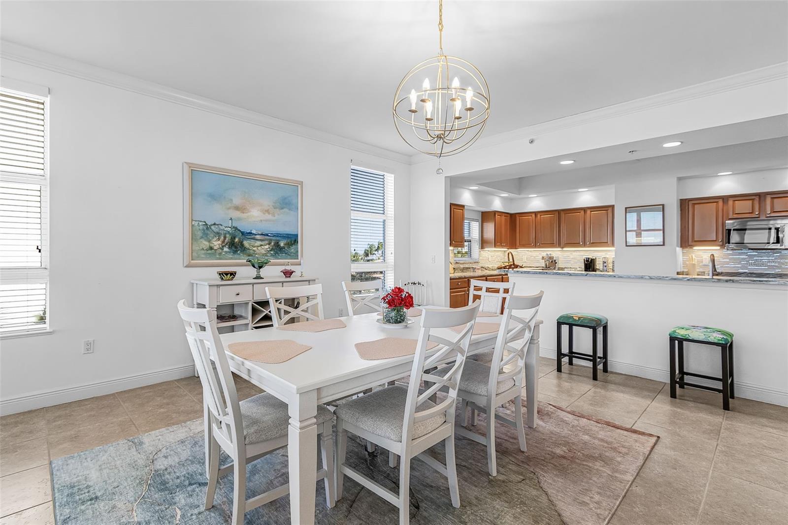 Image 13 of 62 For 3321 Sunset Key Circle 309