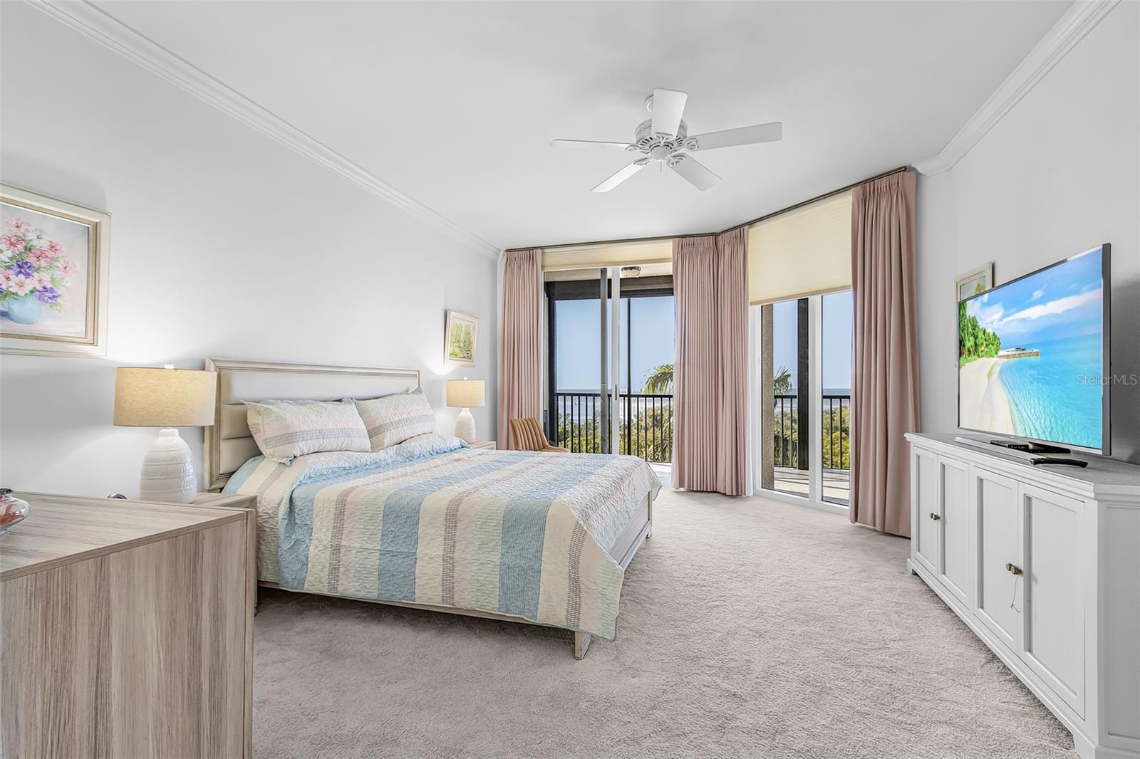 Image 19 of 62 For 3321 Sunset Key Circle 309