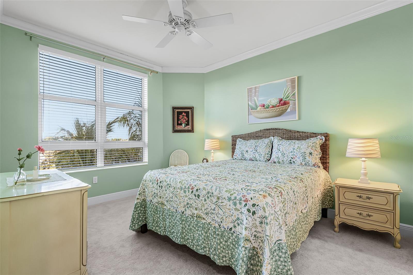 Image 23 of 62 For 3321 Sunset Key Circle 309