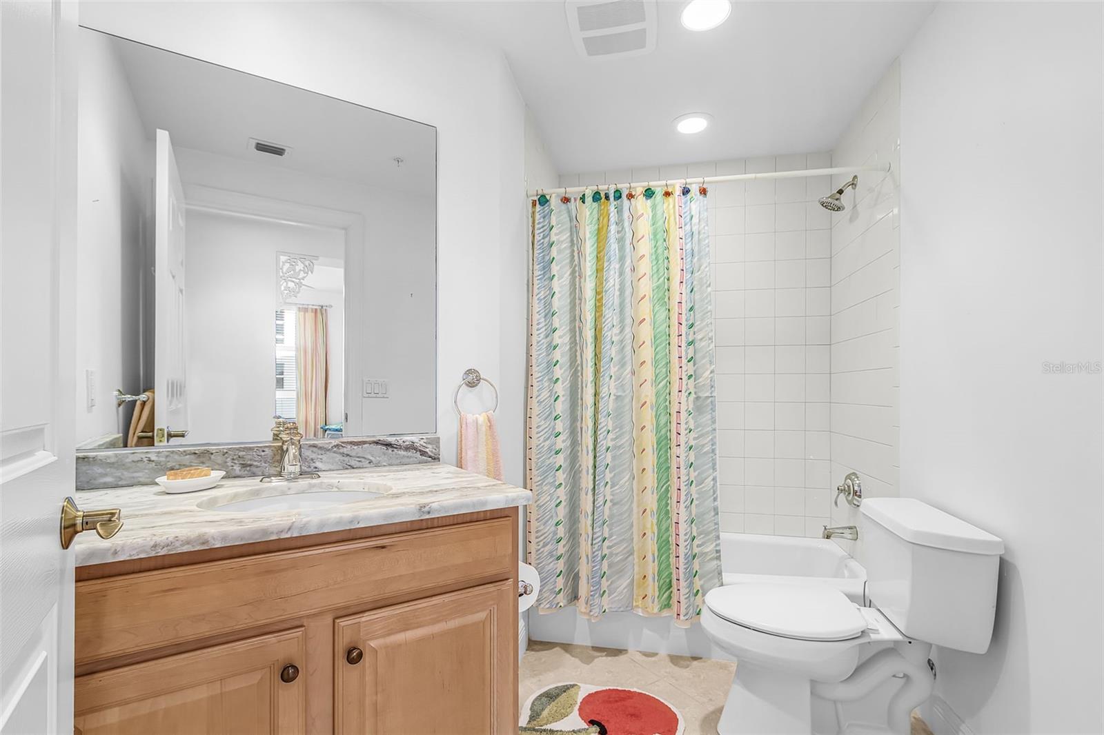 Image 28 of 62 For 3321 Sunset Key Circle 309