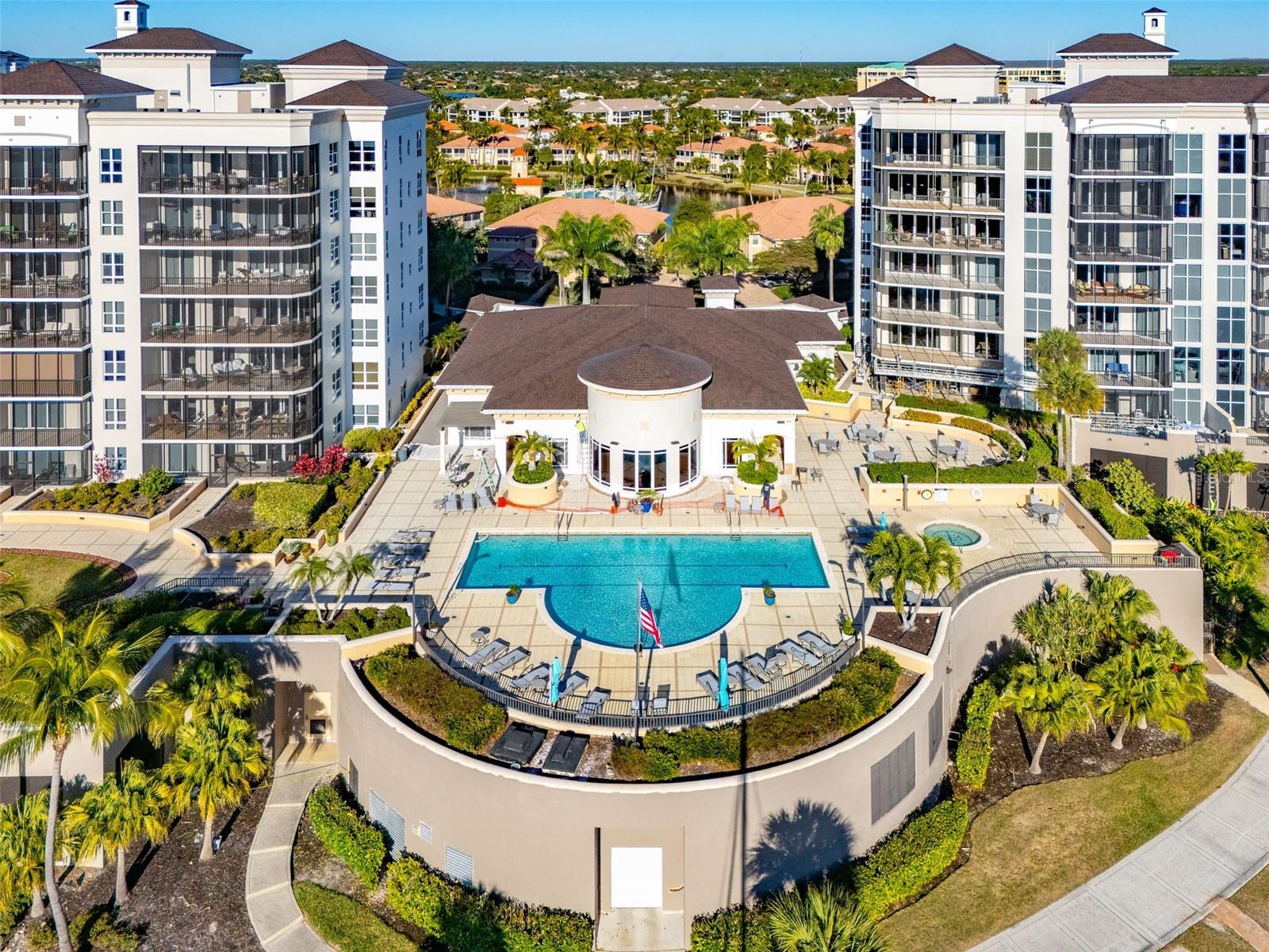 Image 35 of 62 For 3321 Sunset Key Circle 309