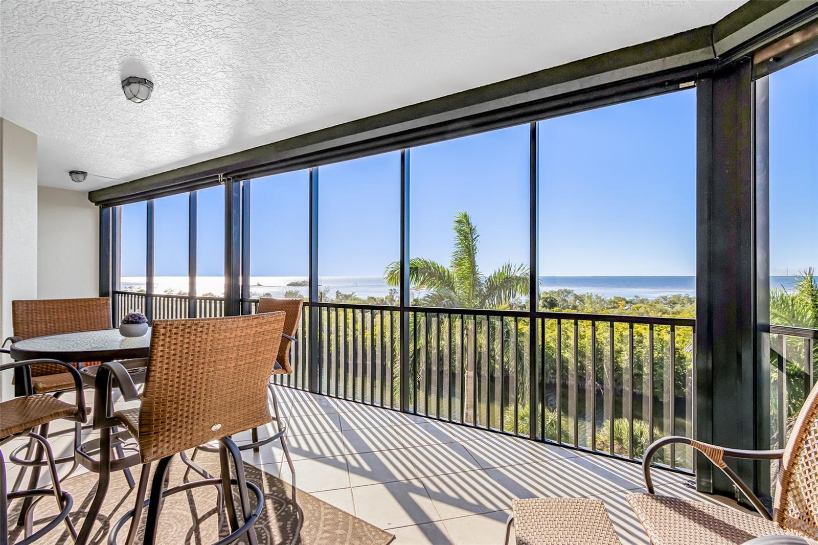 Image 7 of 62 For 3321 Sunset Key Circle 309