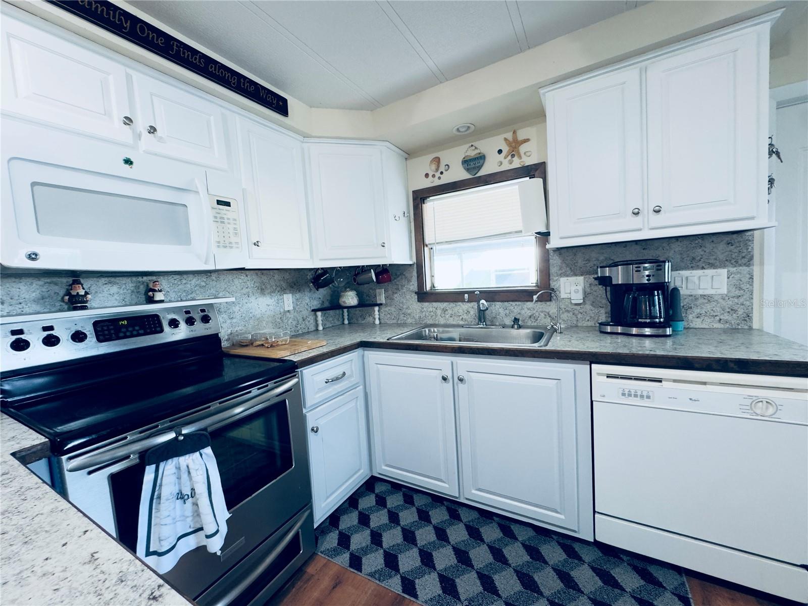 Image 6 of 45 For 646 Fairmount Drive