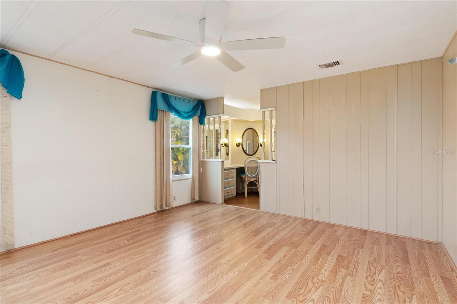 Image 10 of 24 For 3301 Goldfinch Lane