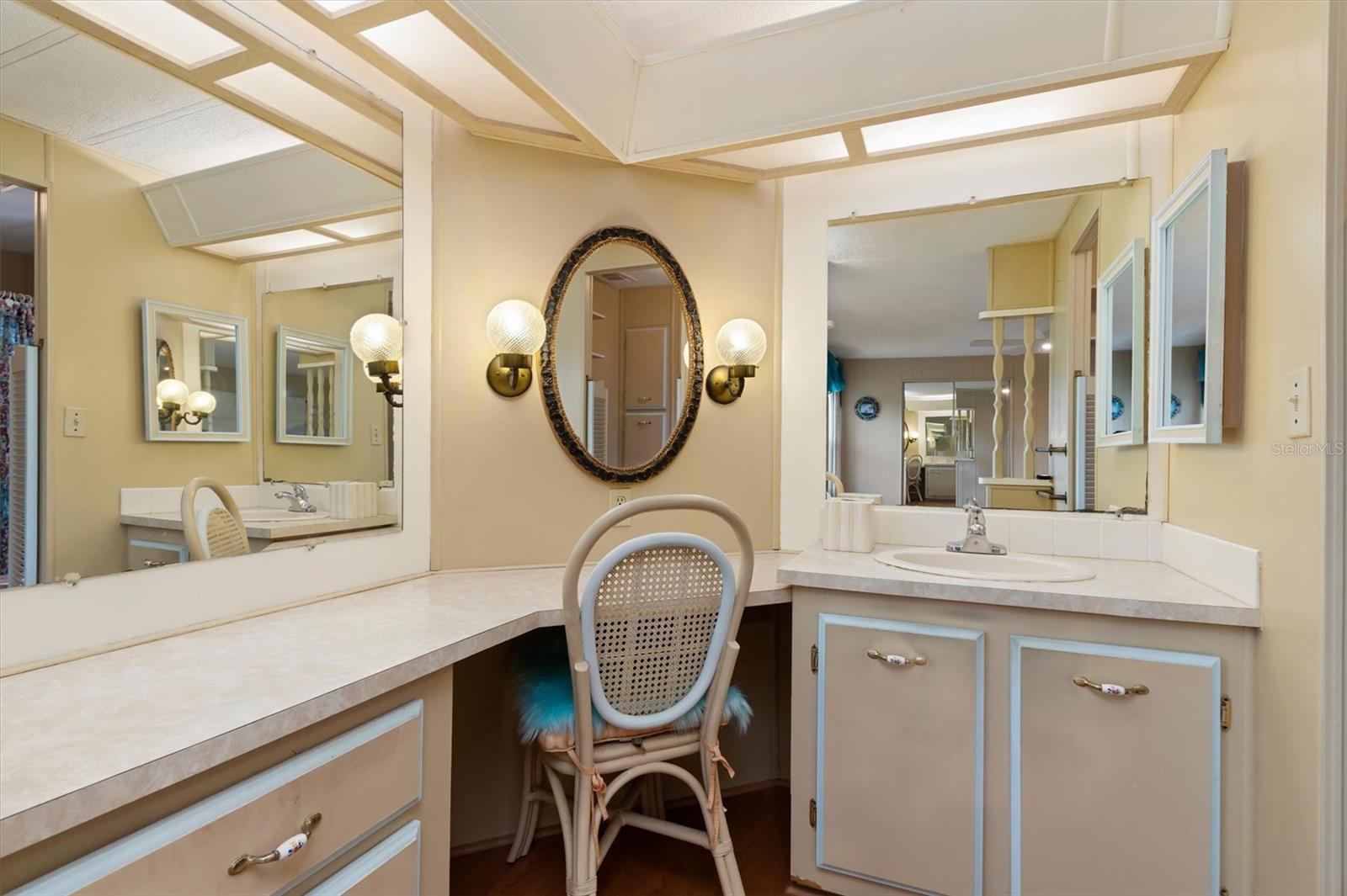 Image 11 of 24 For 3301 Goldfinch Lane