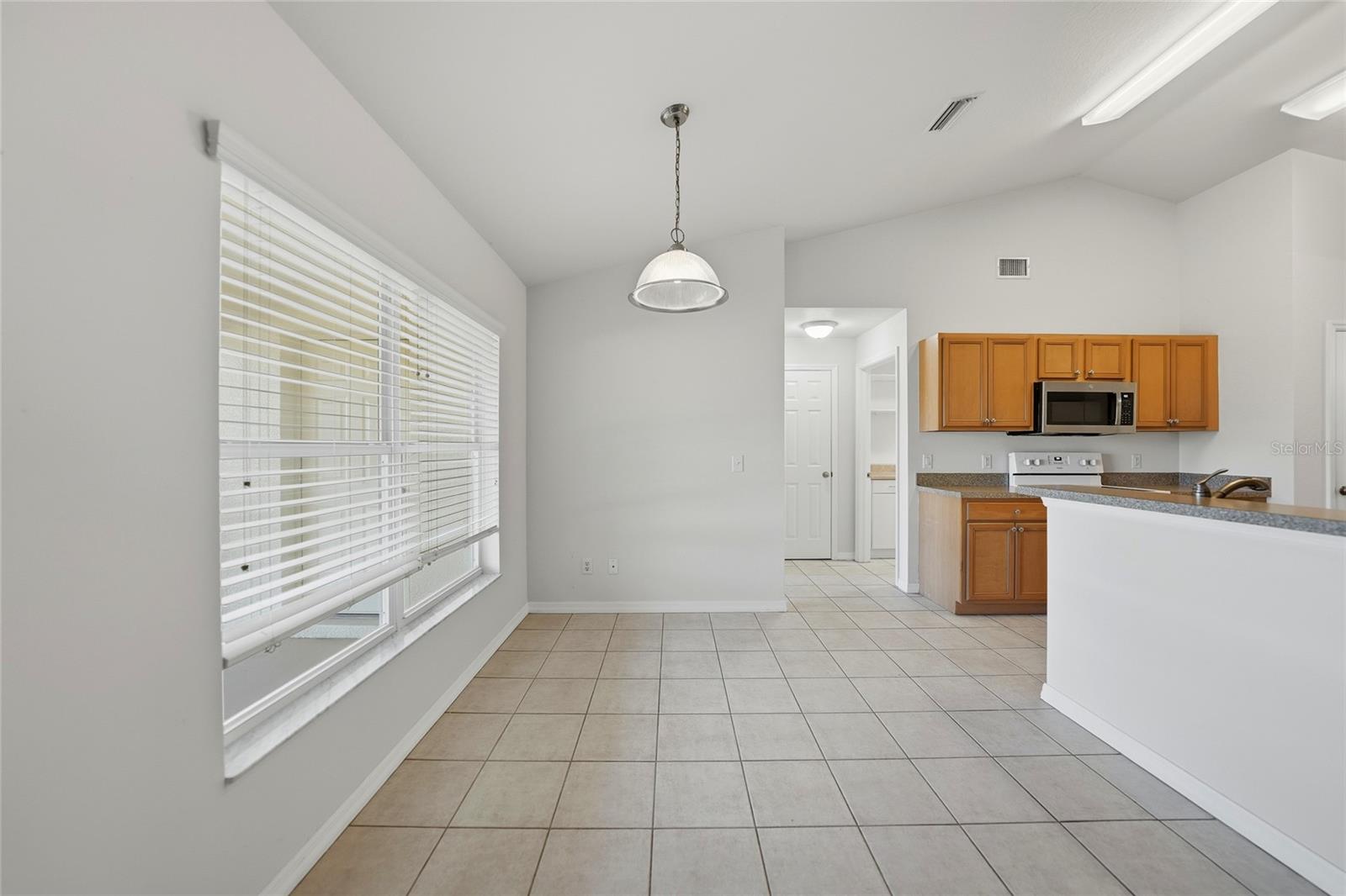 Image 12 of 36 For 25500 Barinas Drive