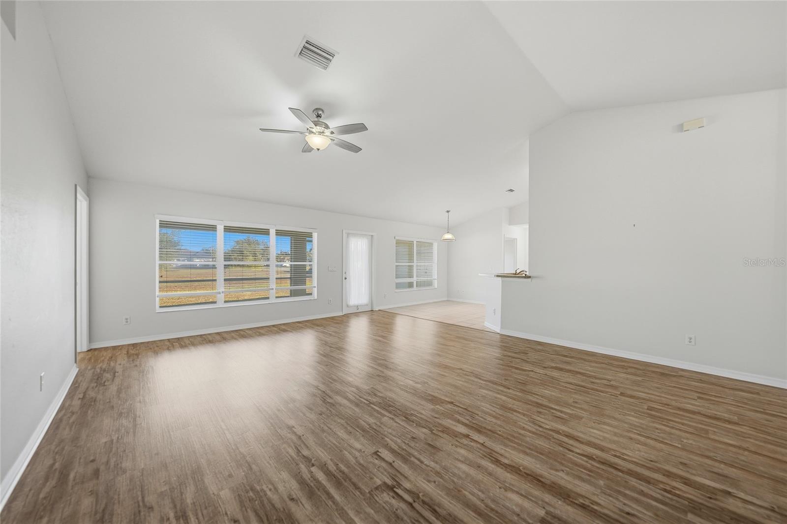 Image 15 of 36 For 25500 Barinas Drive