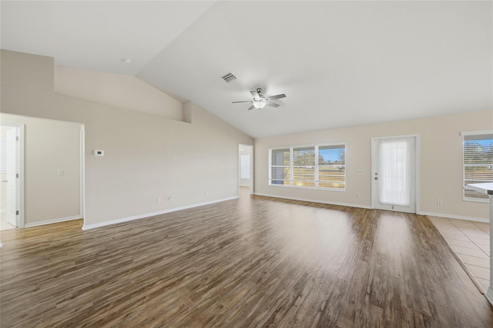 Image 16 of 36 For 25500 Barinas Drive