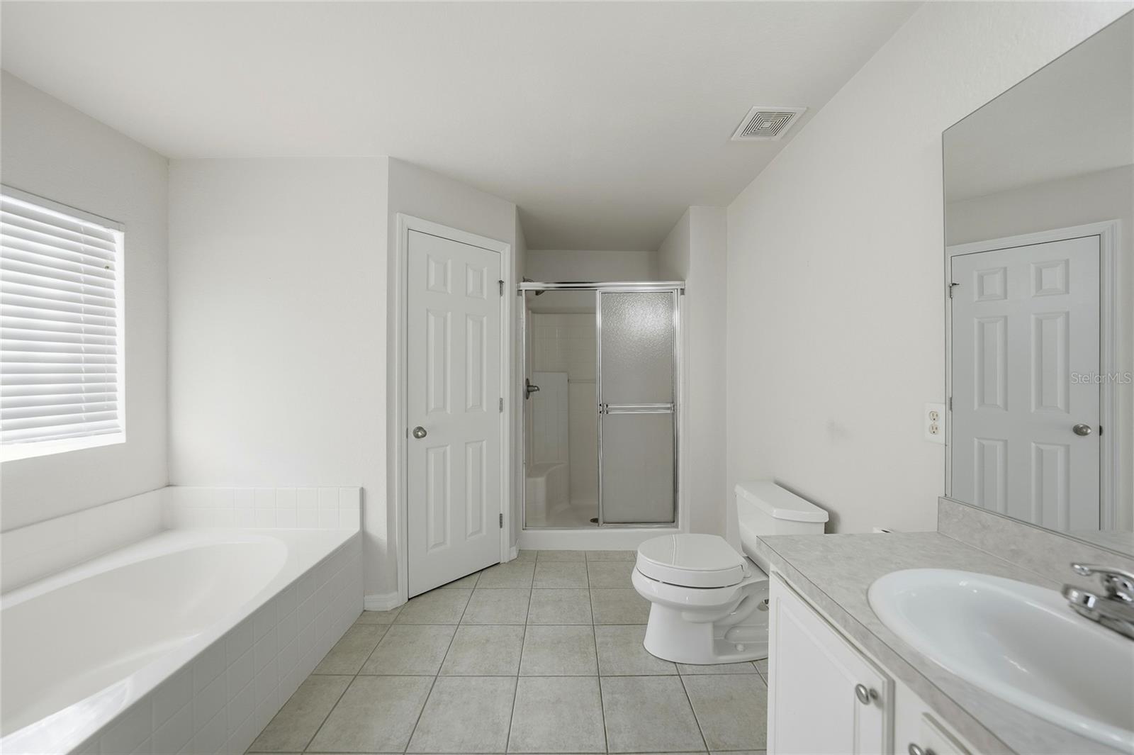 Image 20 of 36 For 25500 Barinas Drive