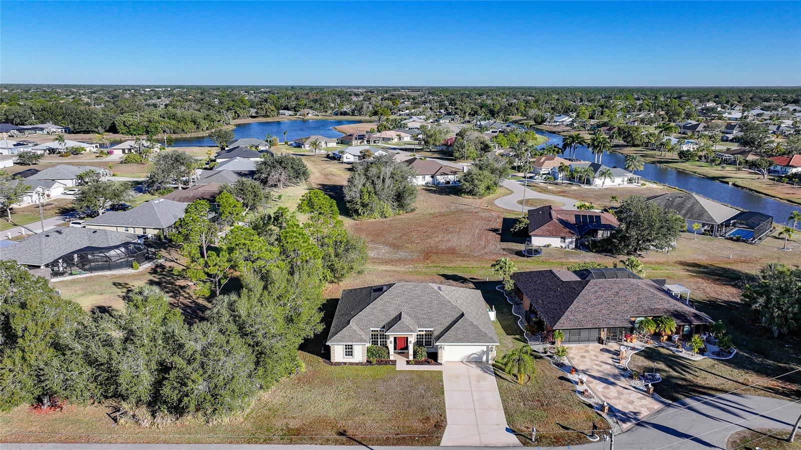 Image 3 of 36 For 25500 Barinas Drive