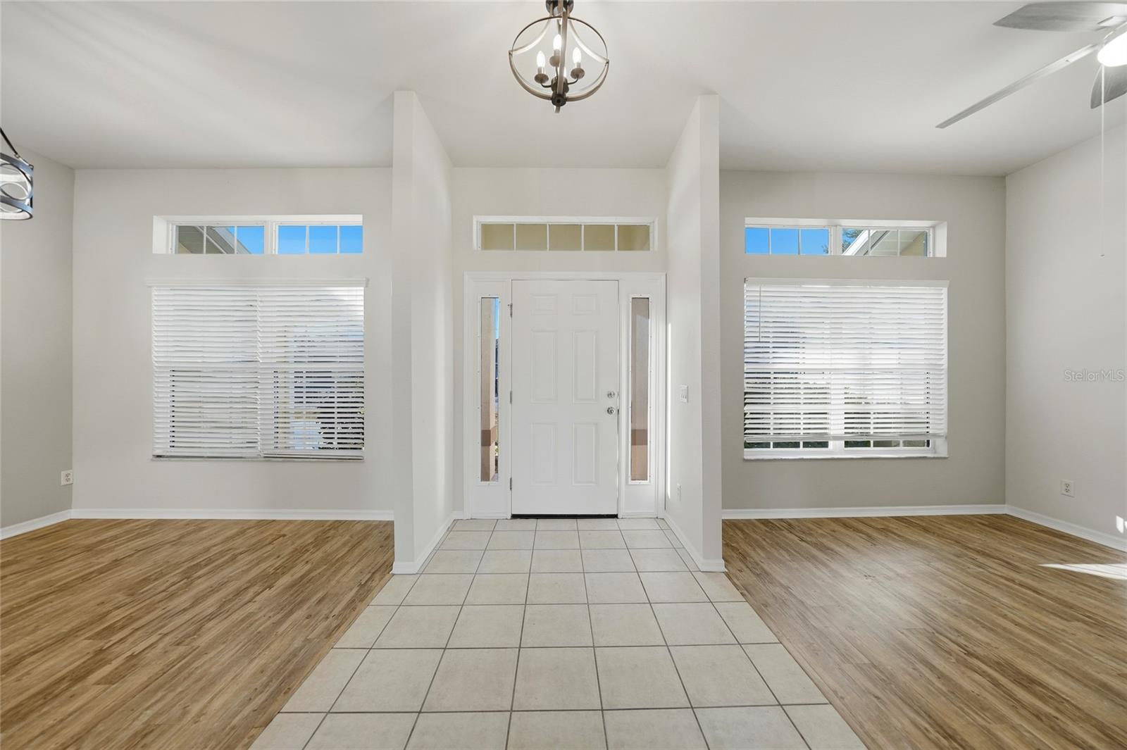 Image 5 of 36 For 25500 Barinas Drive