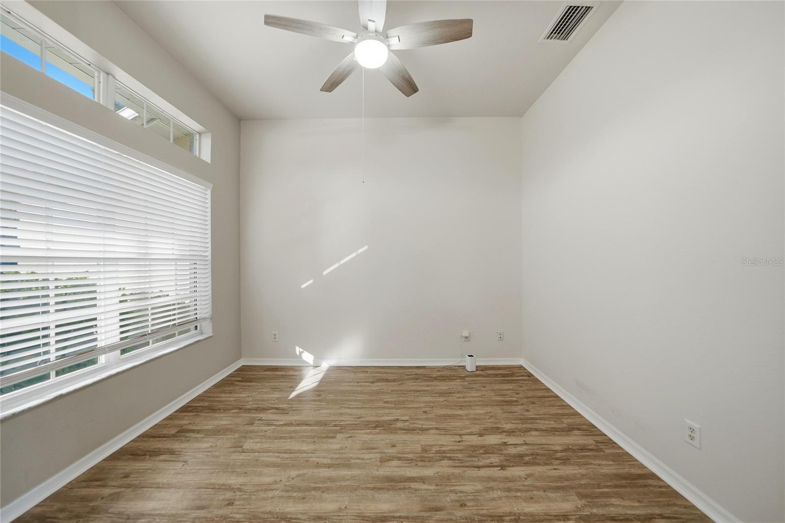 Image 6 of 36 For 25500 Barinas Drive