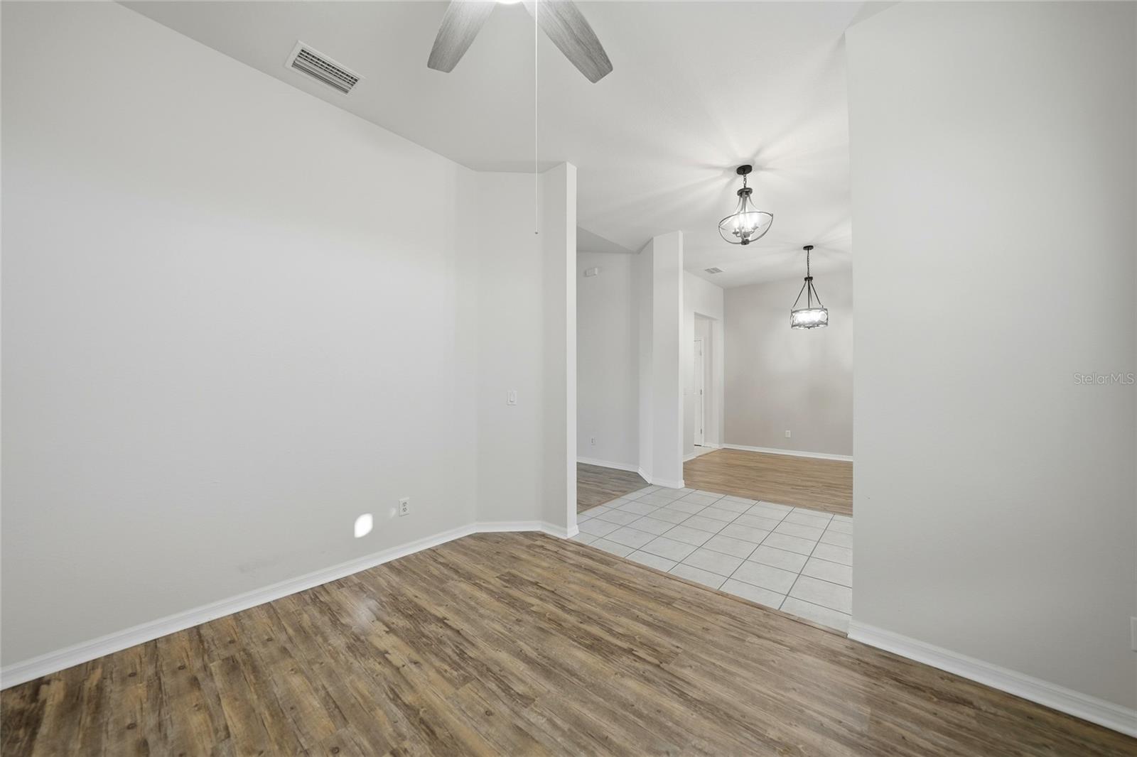 Image 7 of 36 For 25500 Barinas Drive