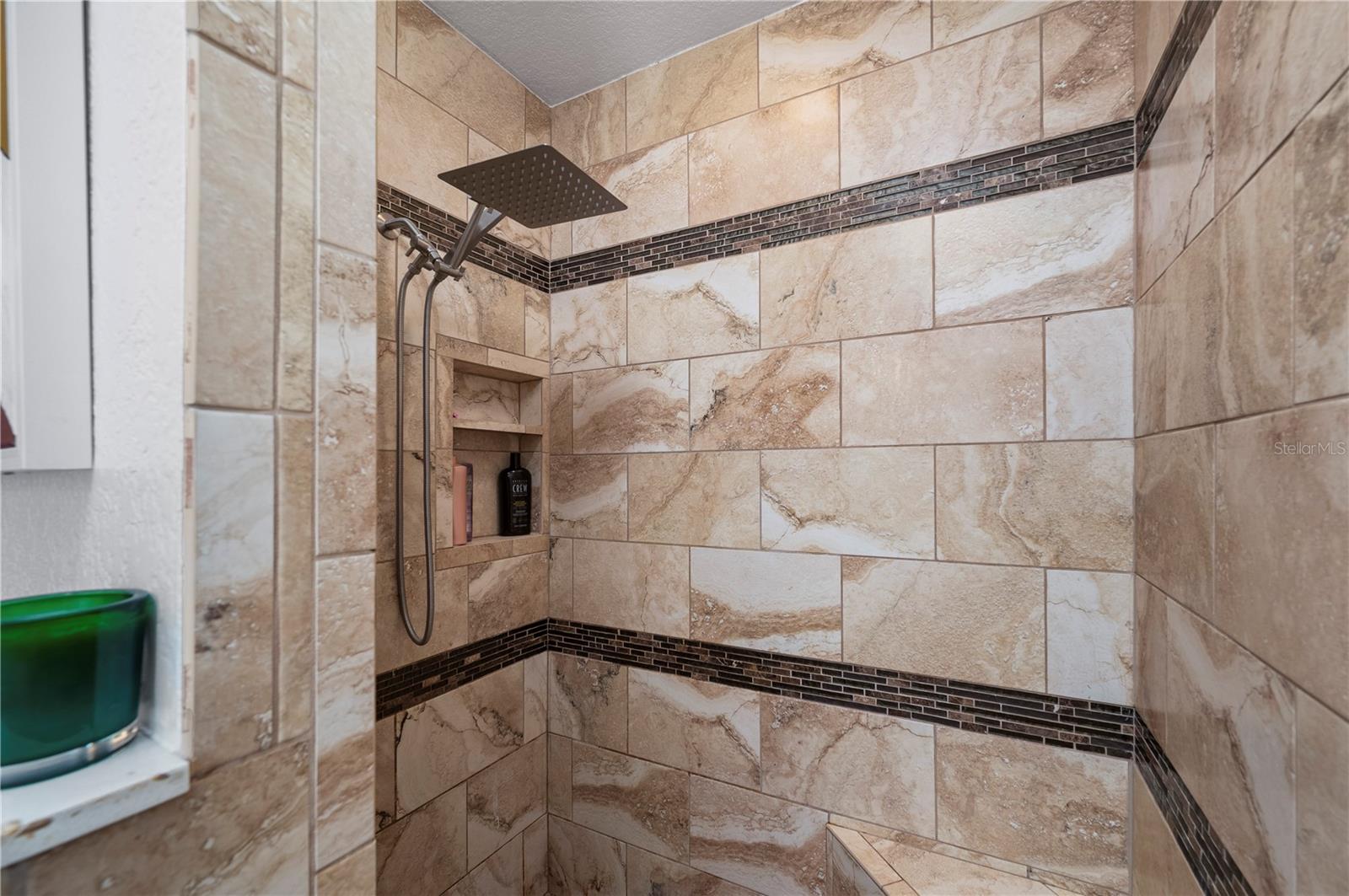 Image 20 of 41 For 1512 Suzi Street