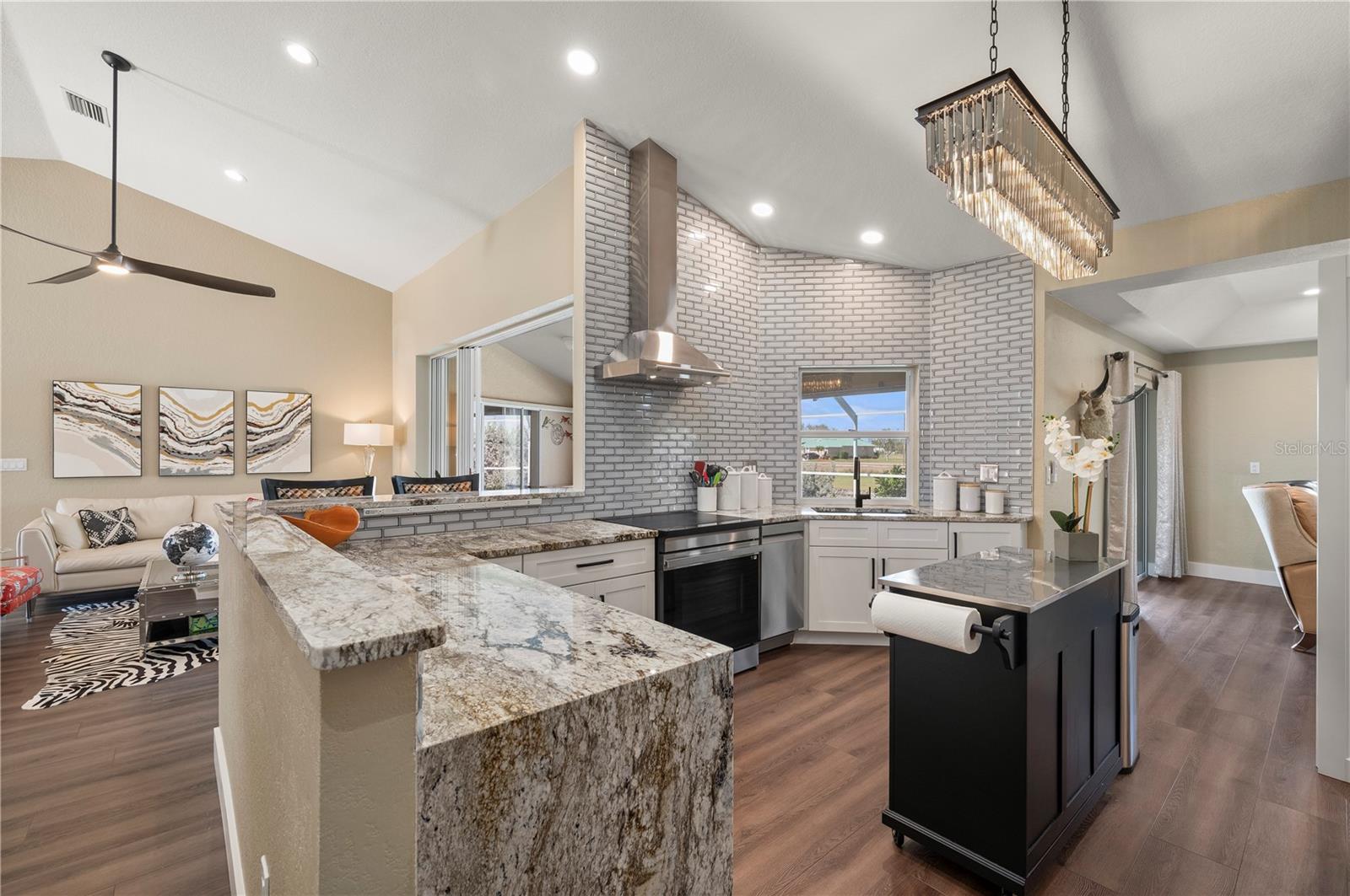 Image 8 of 41 For 1512 Suzi Street