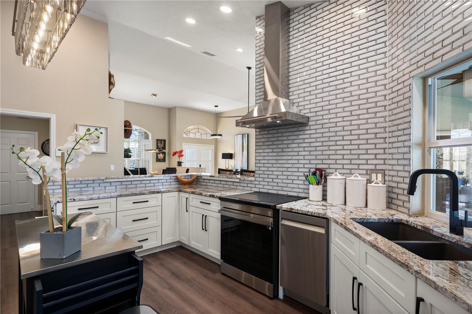 Image 9 of 41 For 1512 Suzi Street