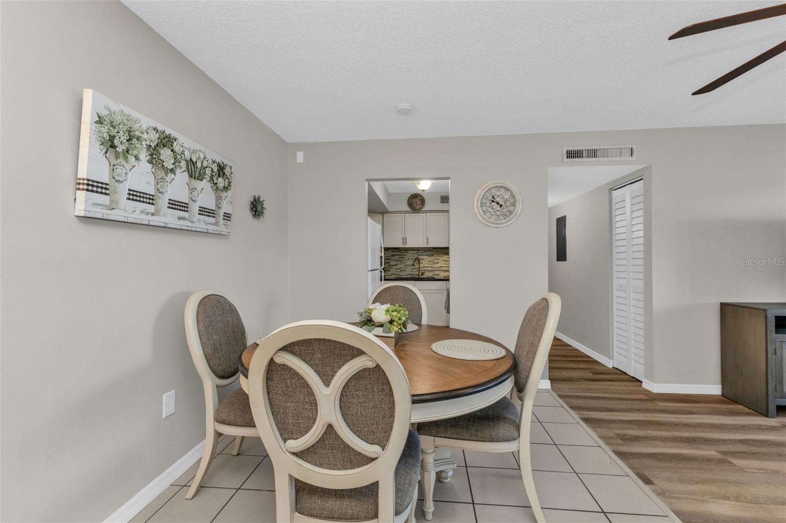 Image 6 of 25 For 2290 Aaron Street 213