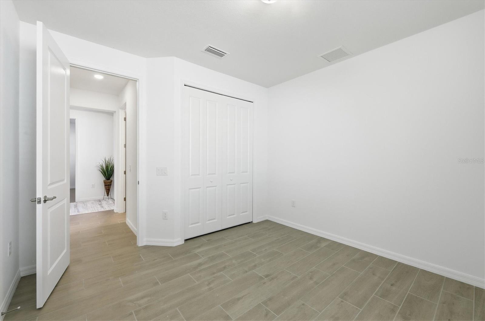 Image 35 of 86 For 15249 River Birch Court