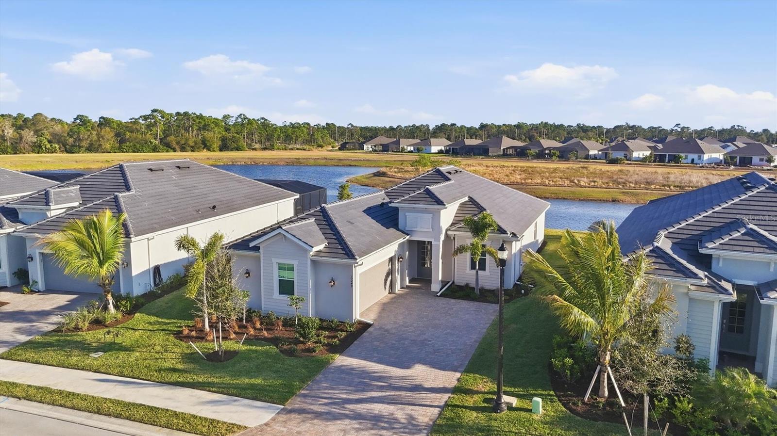 Image 5 of 86 For 15249 River Birch Court