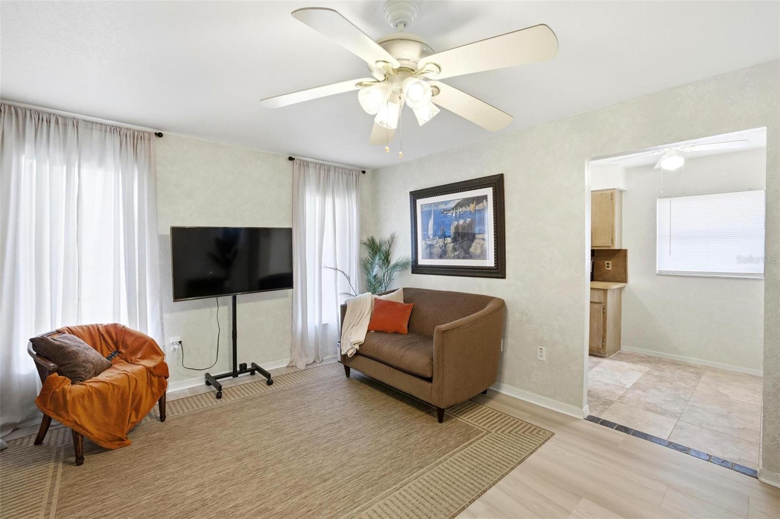 Image 14 of 30 For 24540 Harborview Road F1