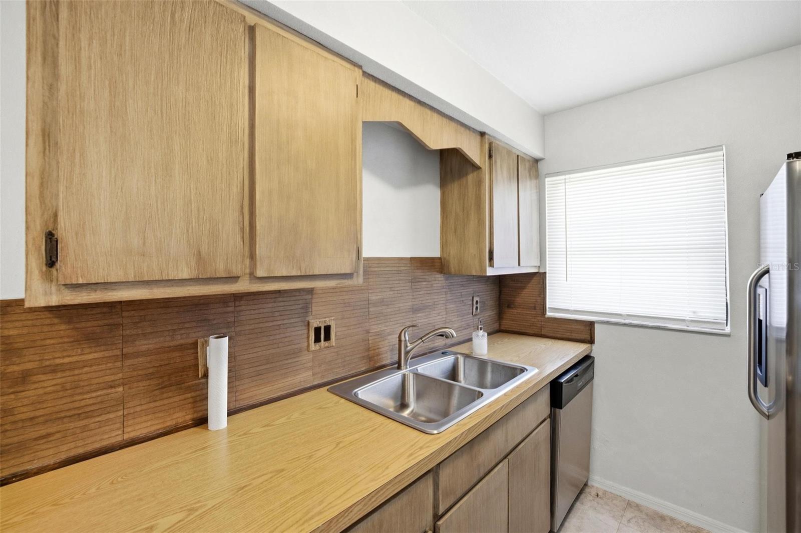 Image 15 of 30 For 24540 Harborview Road F1