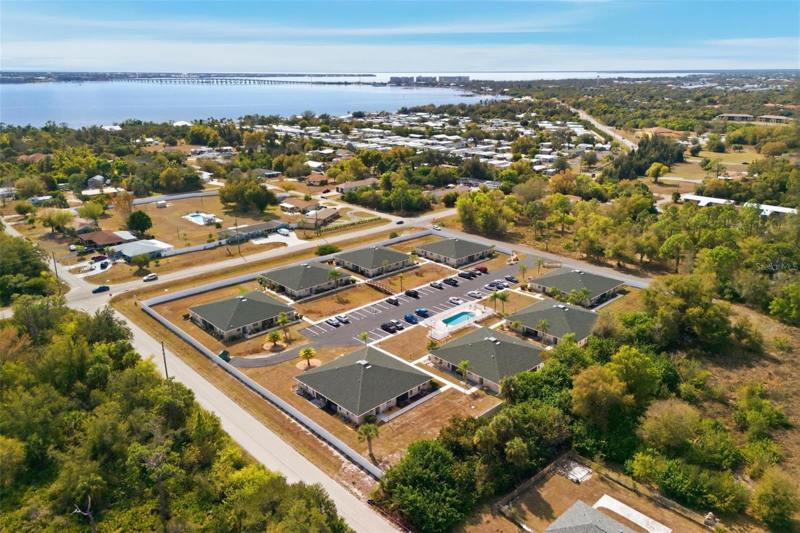 Image 5 of 30 For 24540 Harborview Road F1