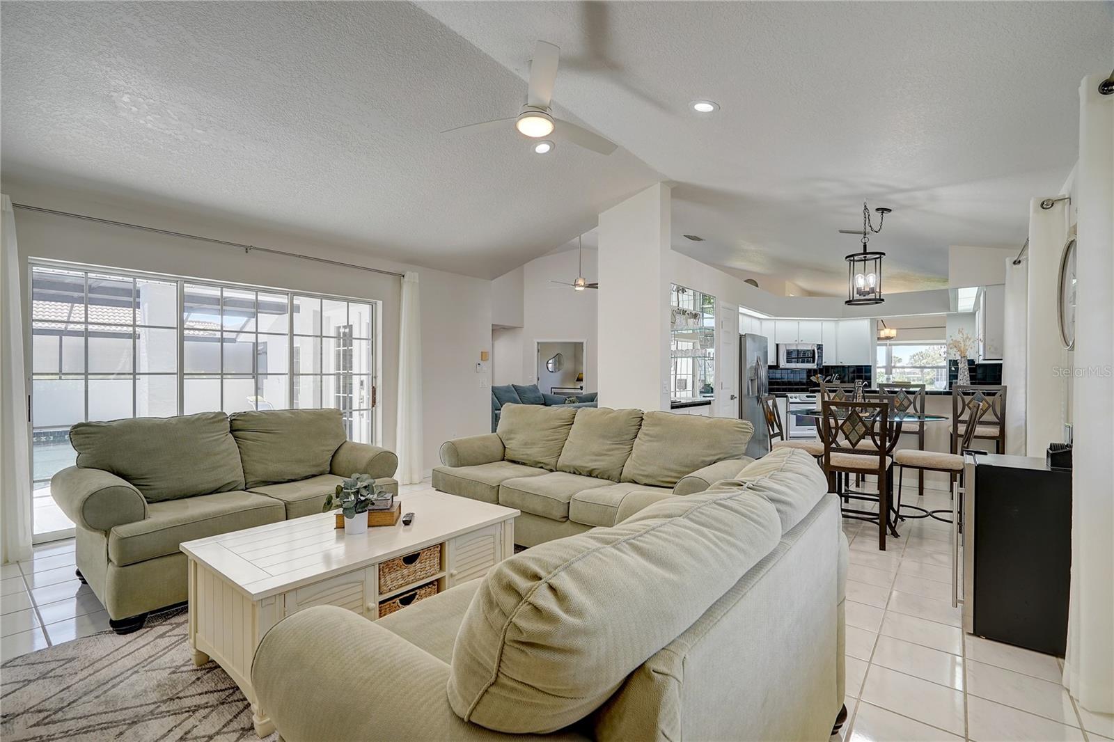 Image 10 of 53 For 4030 Cape Haze Drive