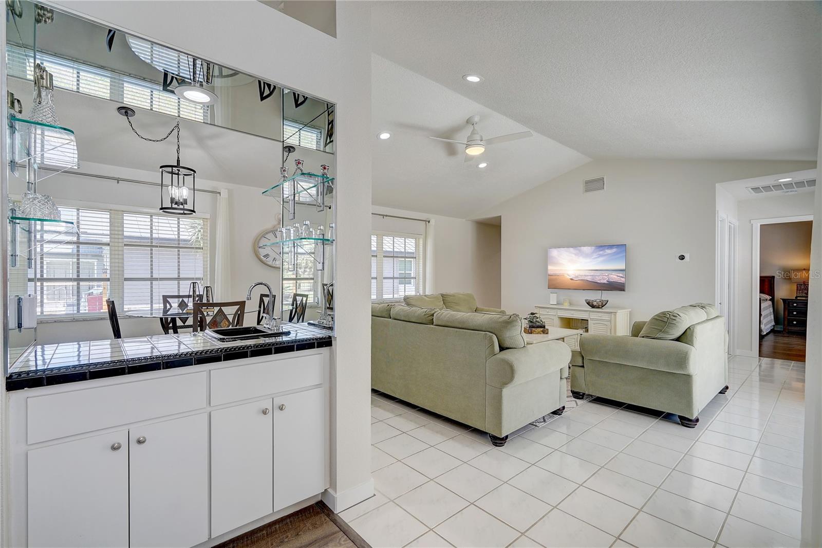 Image 22 of 53 For 4030 Cape Haze Drive