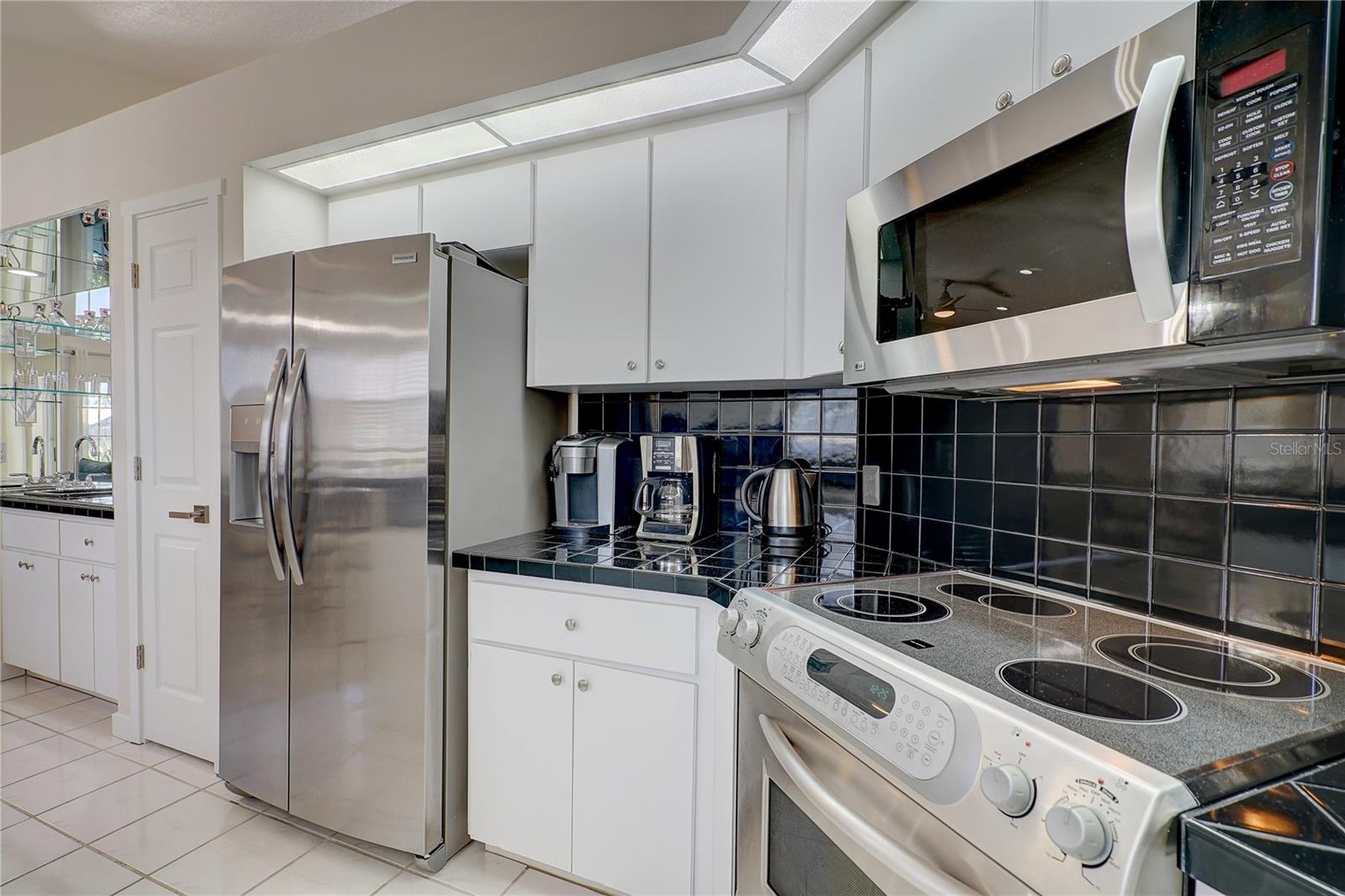 Image 3 of 53 For 4030 Cape Haze Drive