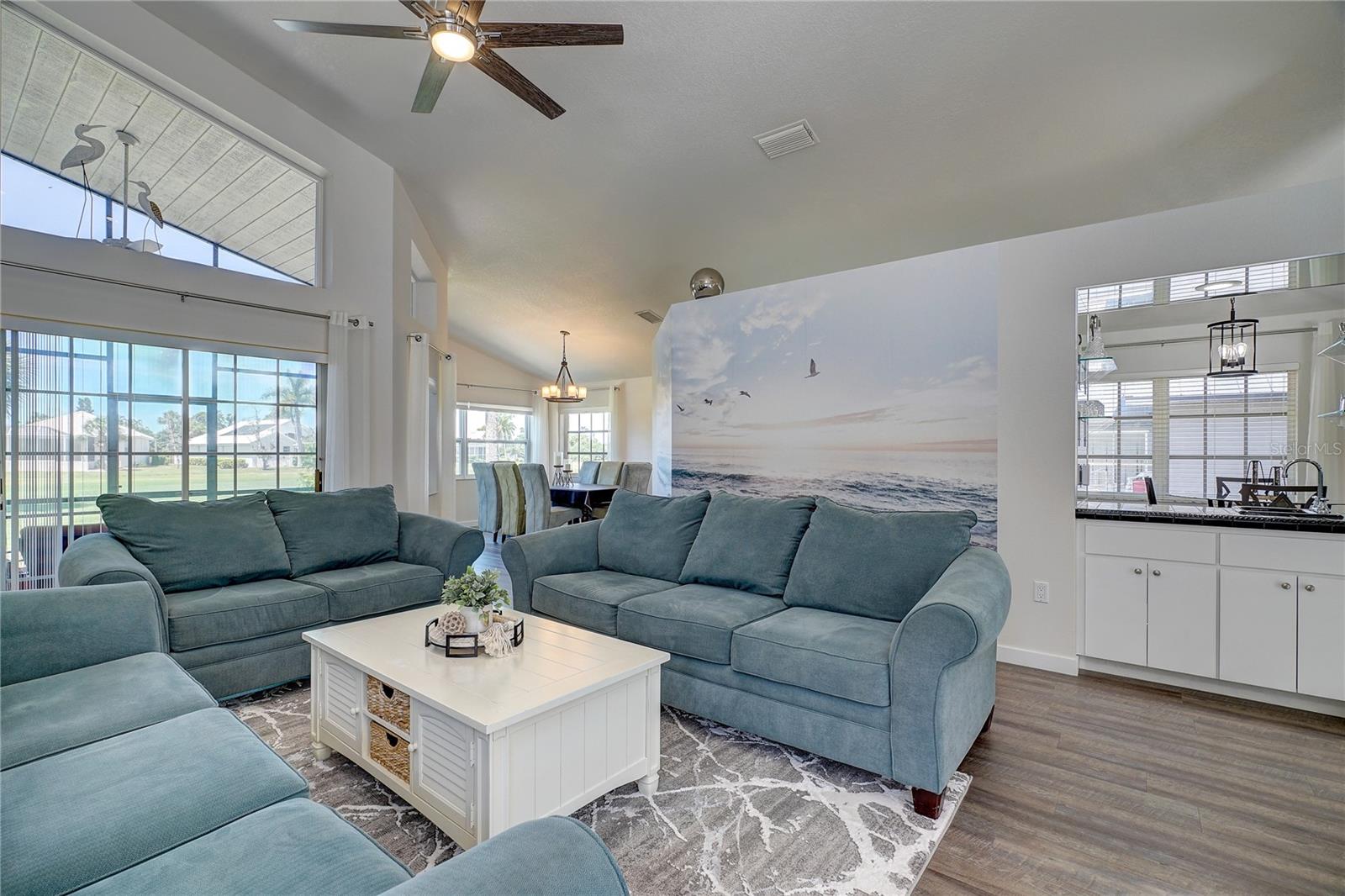 Image 31 of 53 For 4030 Cape Haze Drive