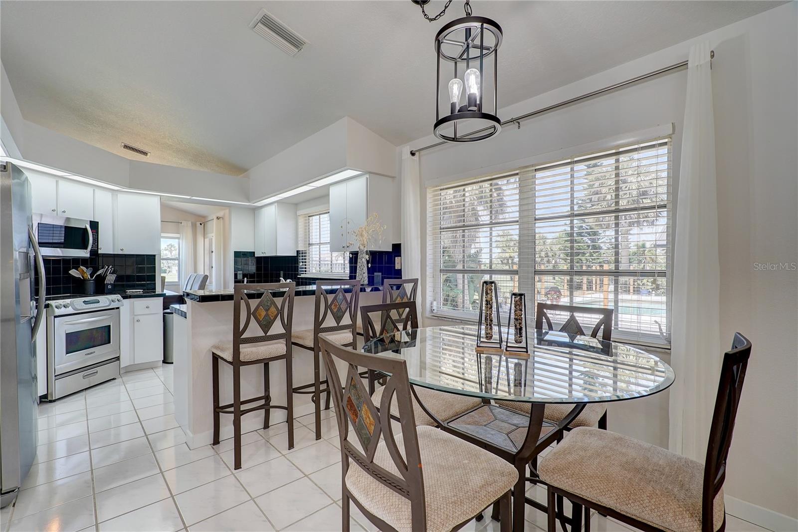 Image 4 of 53 For 4030 Cape Haze Drive