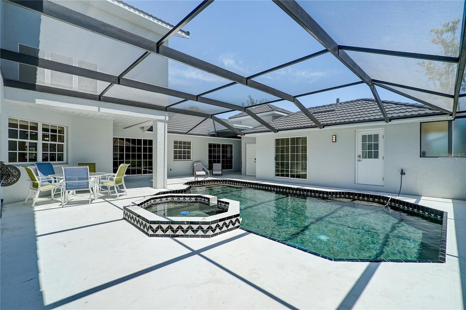 Image 42 of 53 For 4030 Cape Haze Drive