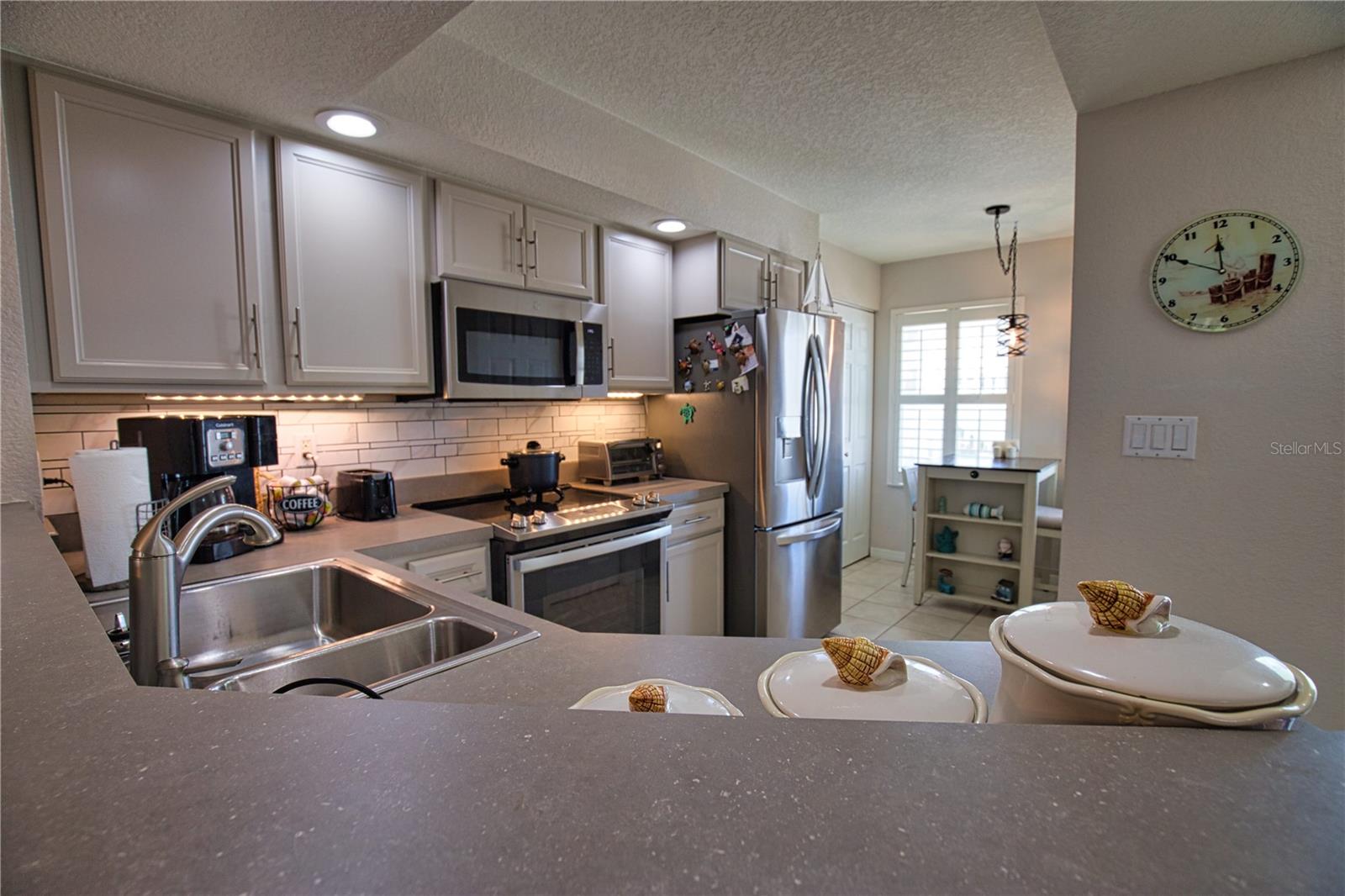 Image 10 of 40 For 5725 Greenwood Avenue 3103