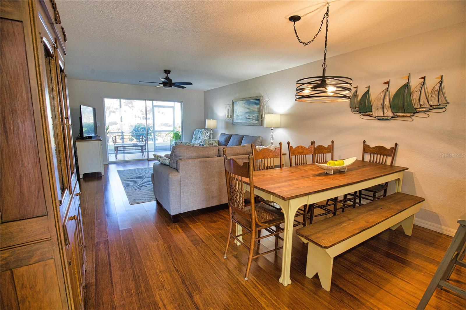 Image 12 of 40 For 5725 Greenwood Avenue 3103