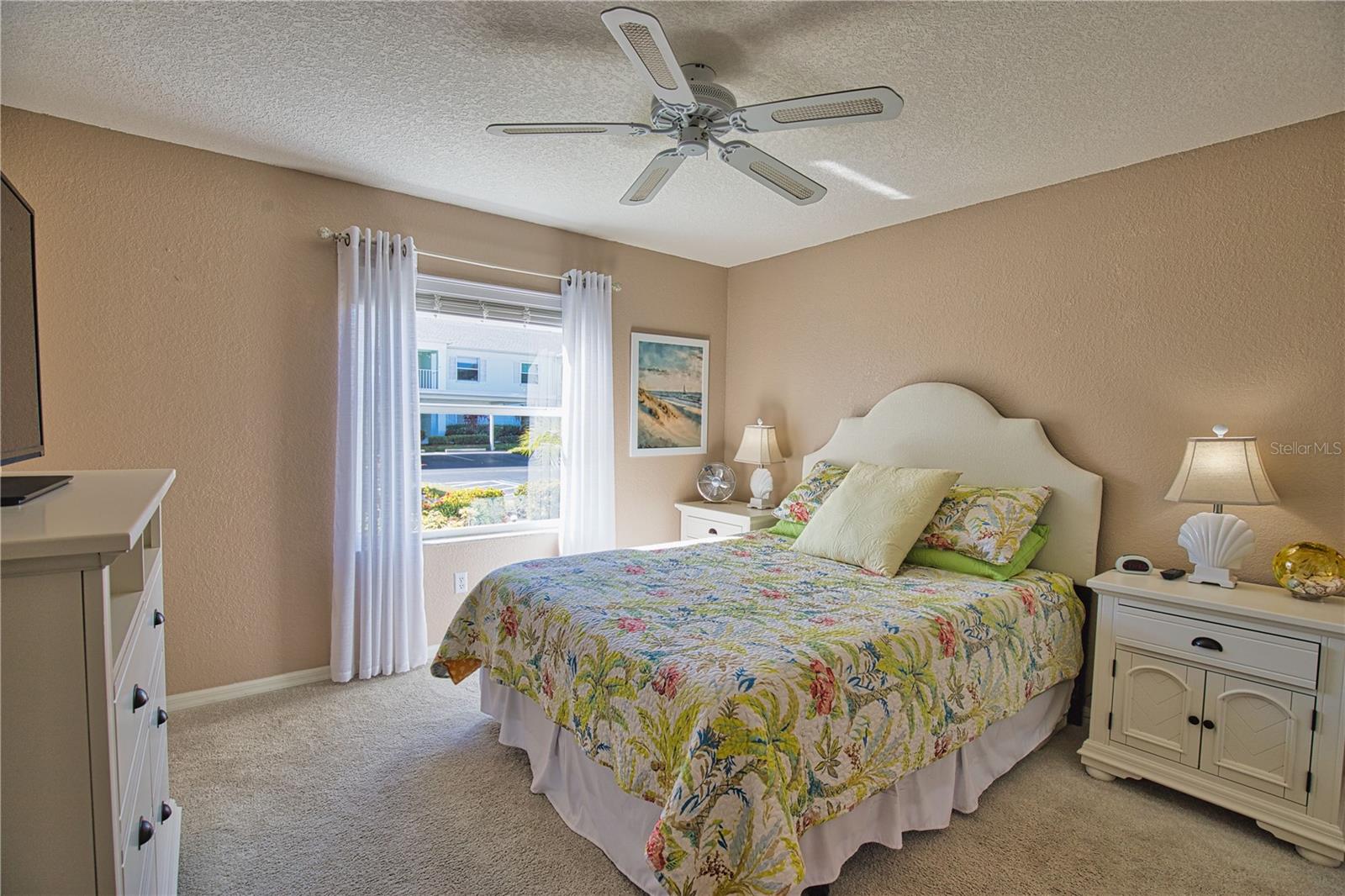 Image 24 of 40 For 5725 Greenwood Avenue 3103