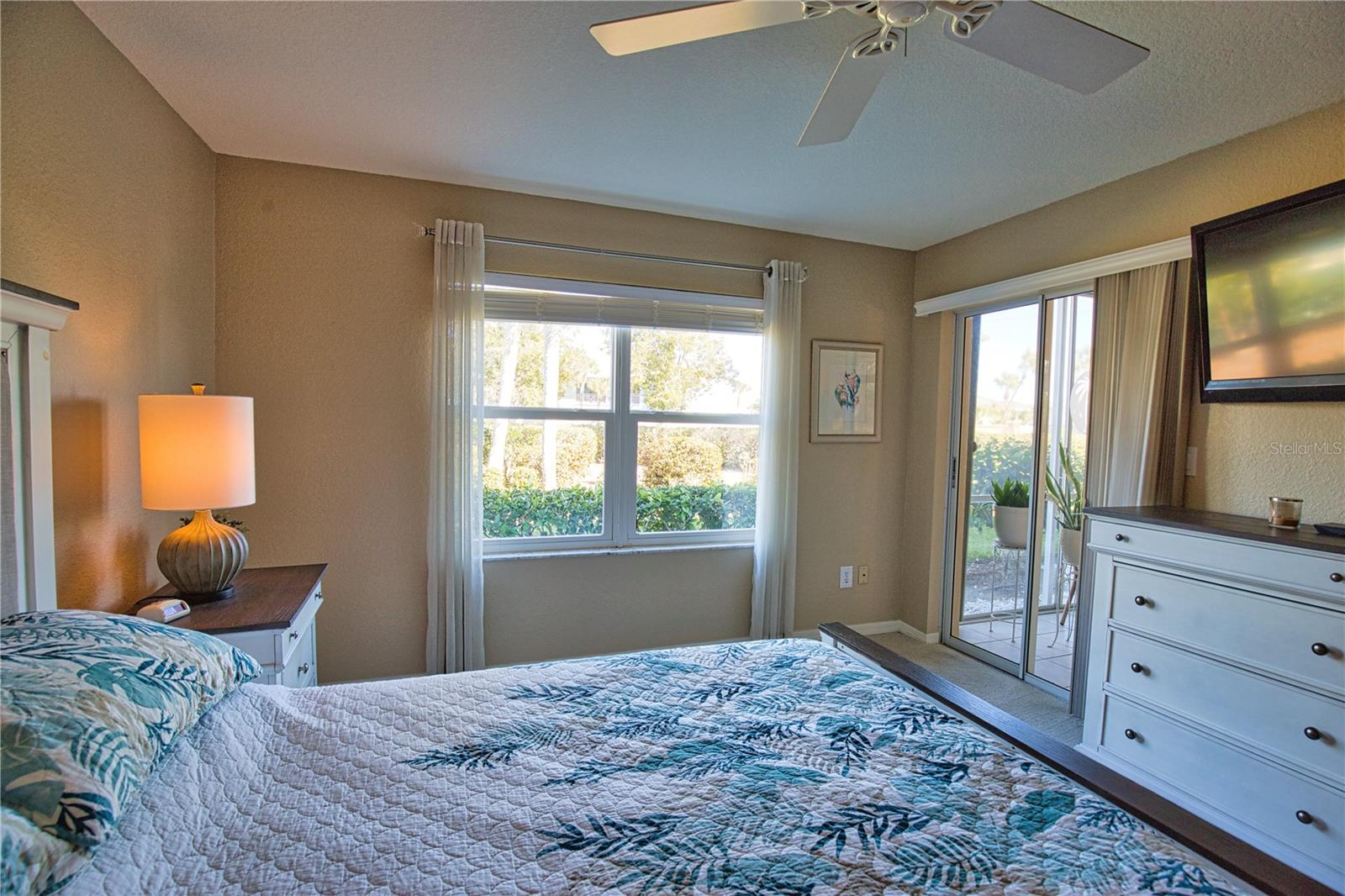 Image 27 of 40 For 5725 Greenwood Avenue 3103