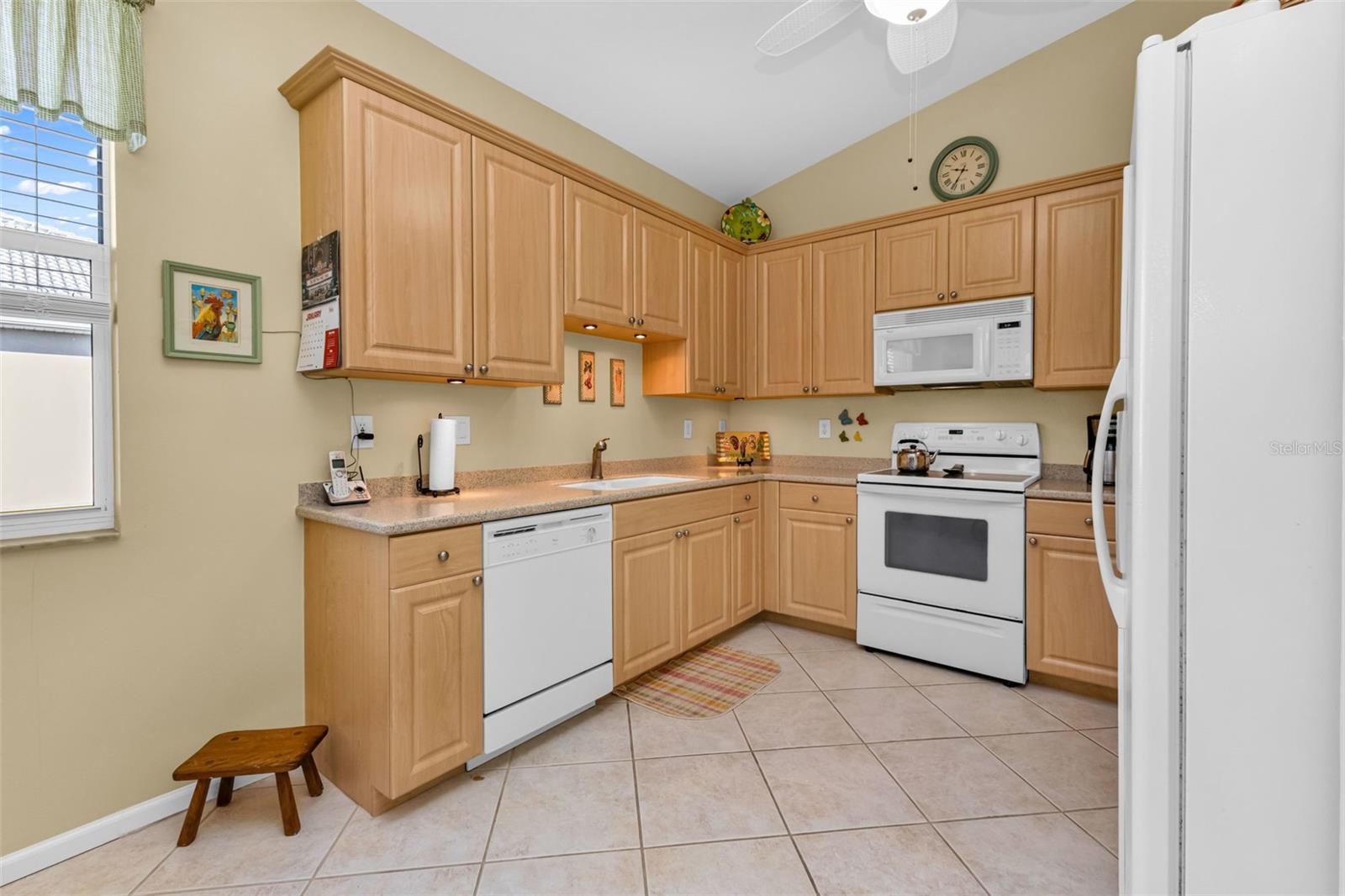 Image 8 of 62 For 3353 Grand Vista Court 203