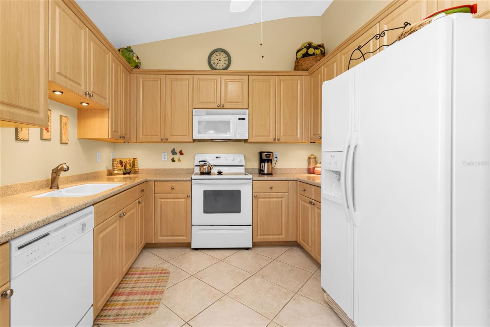 Image 9 of 62 For 3353 Grand Vista Court 203