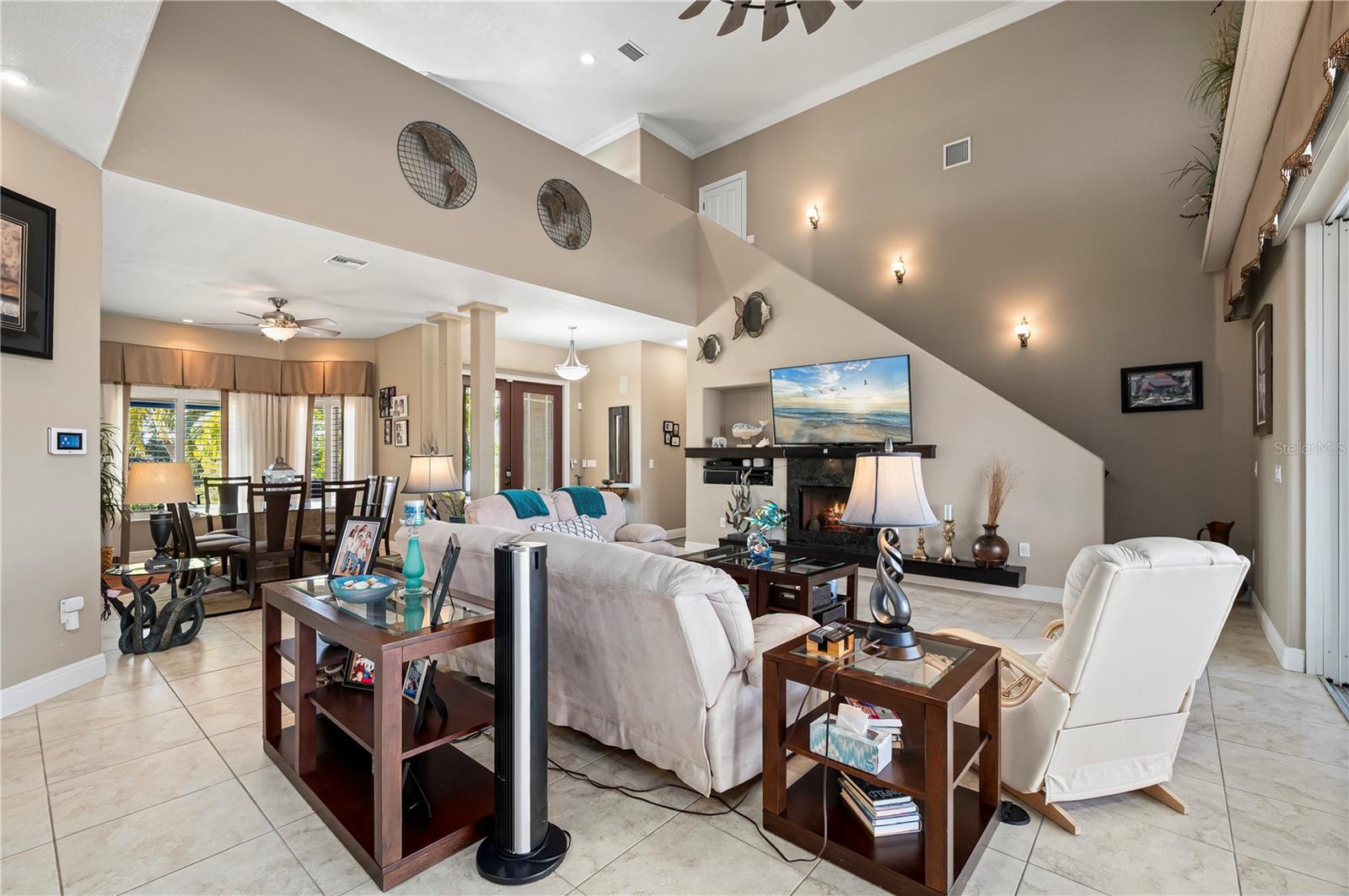 Image 18 of 80 For 48 Colony Point Drive