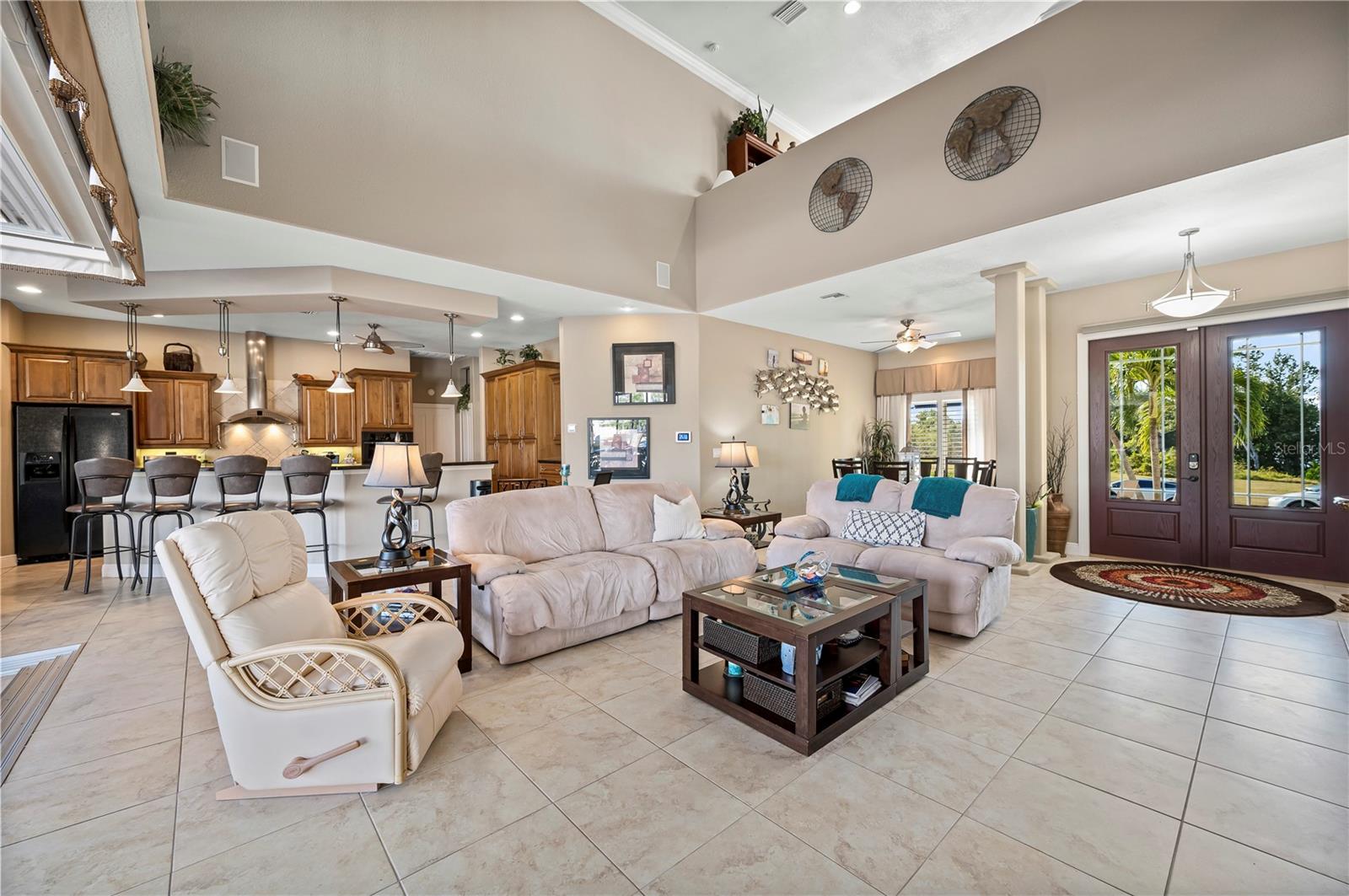 Image 21 of 80 For 48 Colony Point Drive